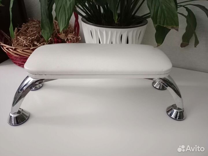 Подставка для рук маникюрная