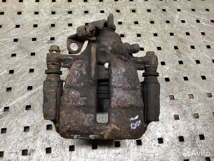 Суппорт задний правый Volkswagen California/Carave