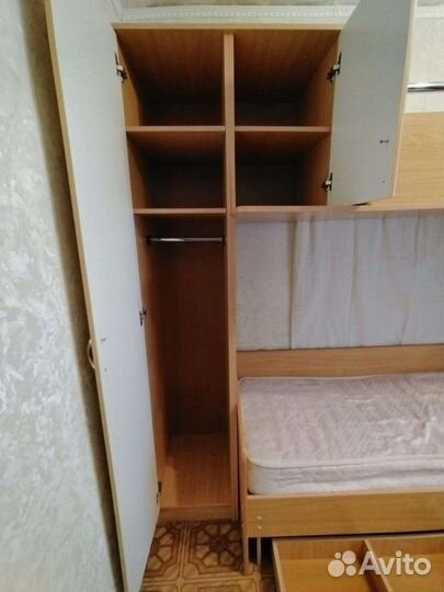 Двухярусная кровать бу с матрасами