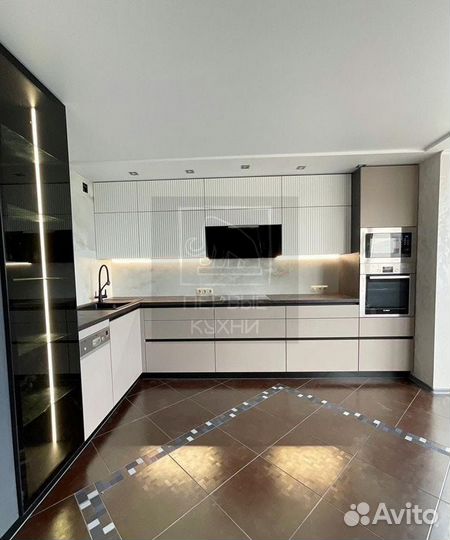 Кухня на заказ от фабрики за 14 дней