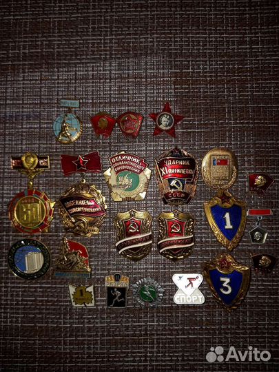 Знаки и значки СССР