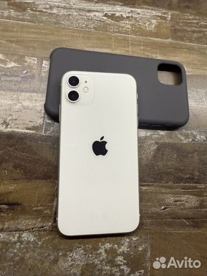 iPhone 11, 64 ГБ