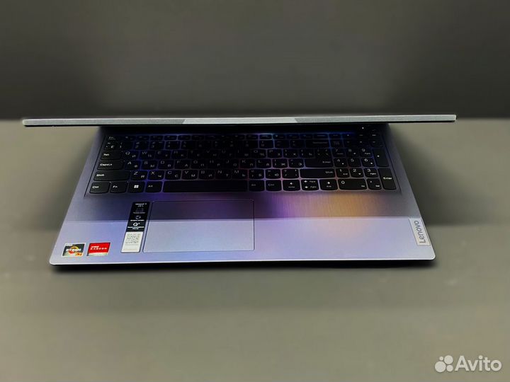 Ноутбук Lenovo 15.6