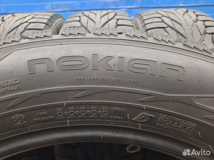 Nokian Tyres Hakkapeliitta R2 SUV 255/55 R20 110R