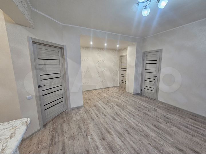 3-к. квартира, 53 м², 1/2 эт.