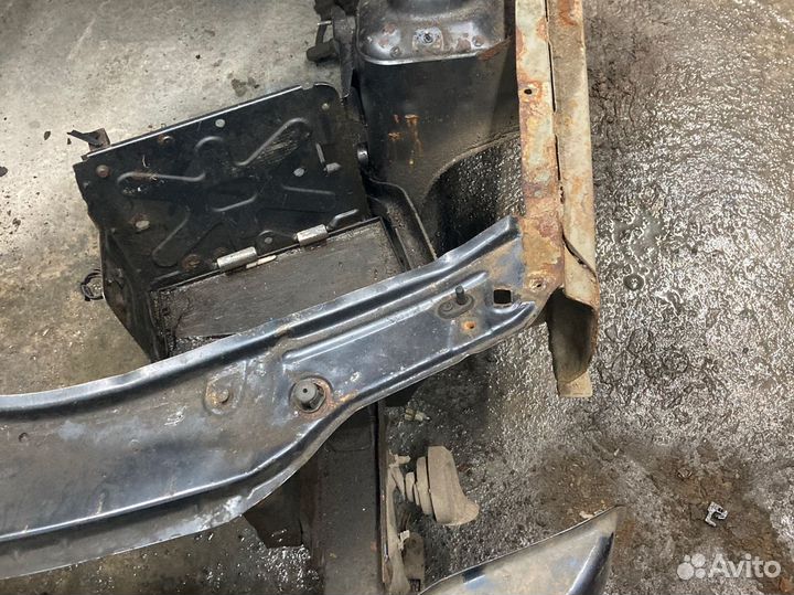 Передняя Часть кузова Рено Логан-1/ Renault Logan