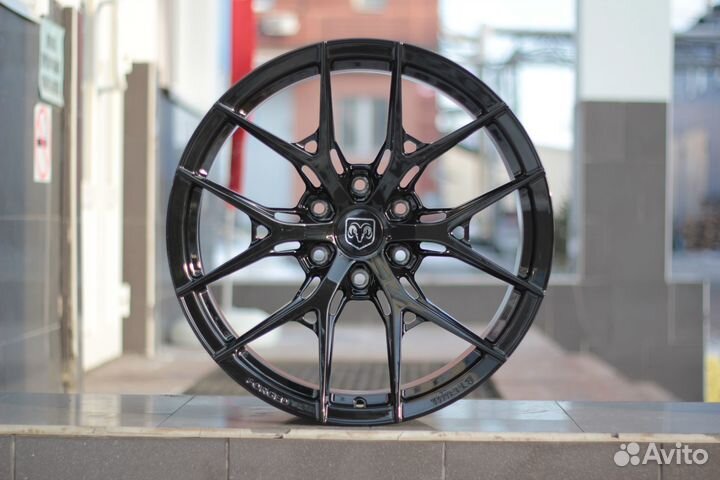 Кованые диски GT Forged R20 RAM 1500 Ford F-150