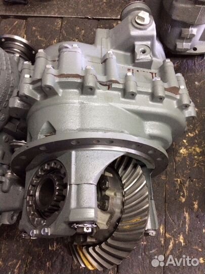 Редуктор средний 6520