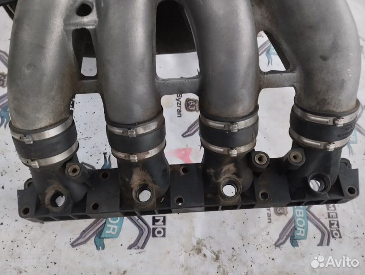 Коллектор впускной Volkswagen Passat B5