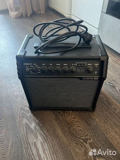 Гитарный комбоусилитель Line6 spidaer v20