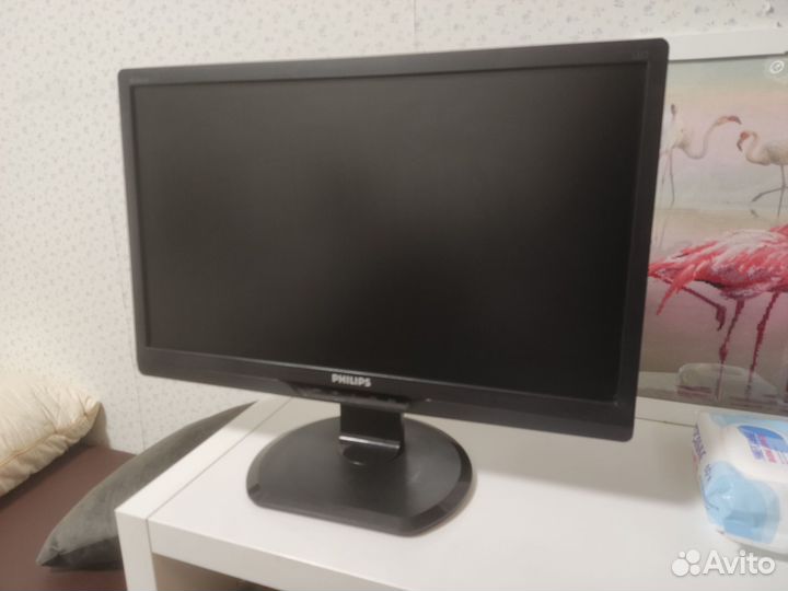 Монитор Philips 21.5