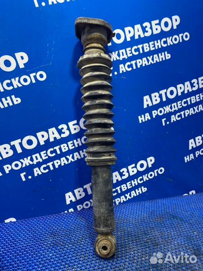 Задний амортизатор Infiniti Fx35 кроссовер VQ35DE