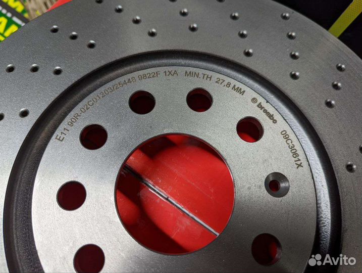 Тормозные диски и колодки Brembo Tiguan Kodiaq VAG