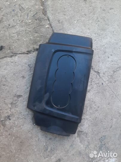 Audi Накладка двс