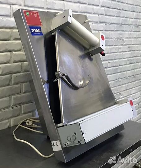 Тестораскаточная машина «Mec DSA 420», Италия