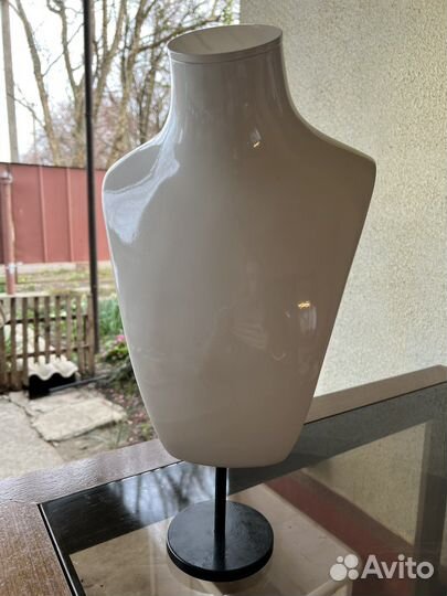 Шея для украшений