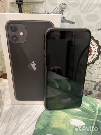 iPhone 11, 64 ГБ