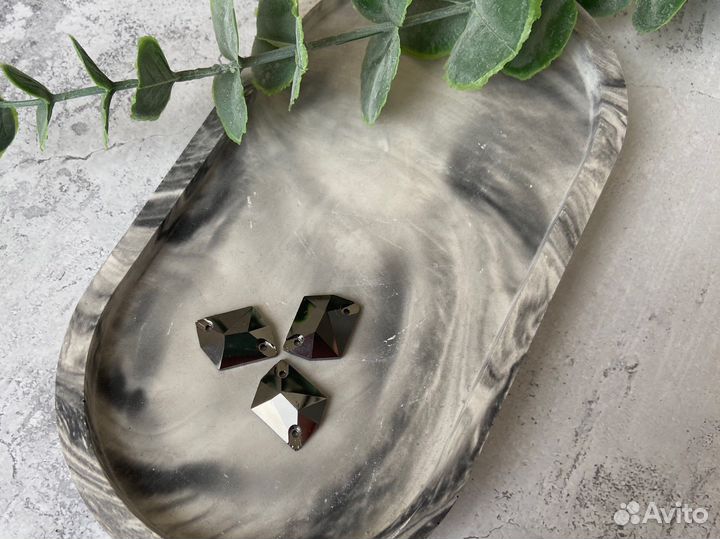 Камни сваровски пришивные swаrоvsкi стразы