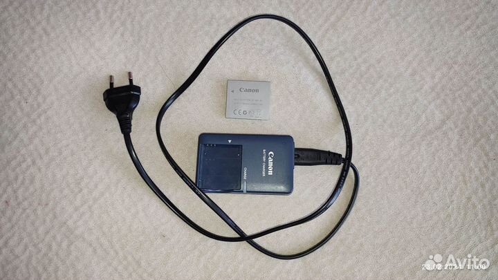 Зарядное устройство и аккумулятор NB-4L для Canon