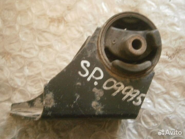 Опора двигателя левая кпп Киа Спектра Kia Spectra