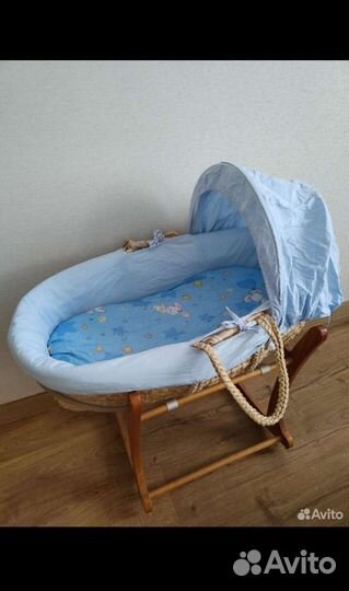 Люлька-переноска плетёная с подставкой