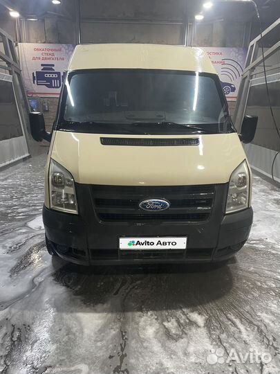 Ford Transit цельнометаллический, 2009
