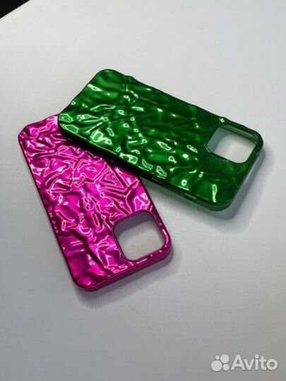 Чехол на iPhone 12 зеленый