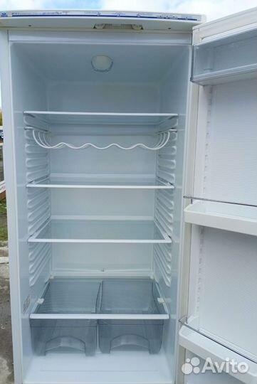 В отличном состоянии холодильник