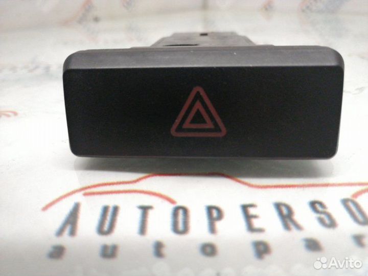 Кнопка аварийной сигнализации Kia Rio LEV A5D 2005