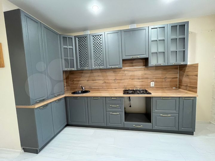 2-к. квартира, 65 м², 5/5 эт.