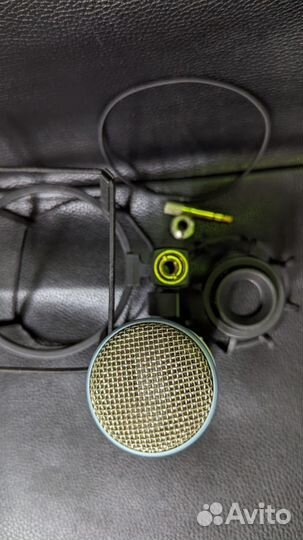Студийный микрофон AKG P220