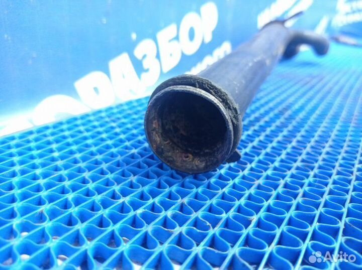 Патрубок системы охлаждения Renault Megane 1 седан