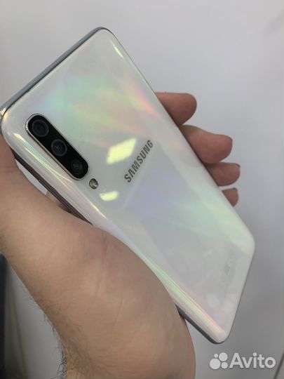 Samsung Galaxy A50, 4/64 ГБ