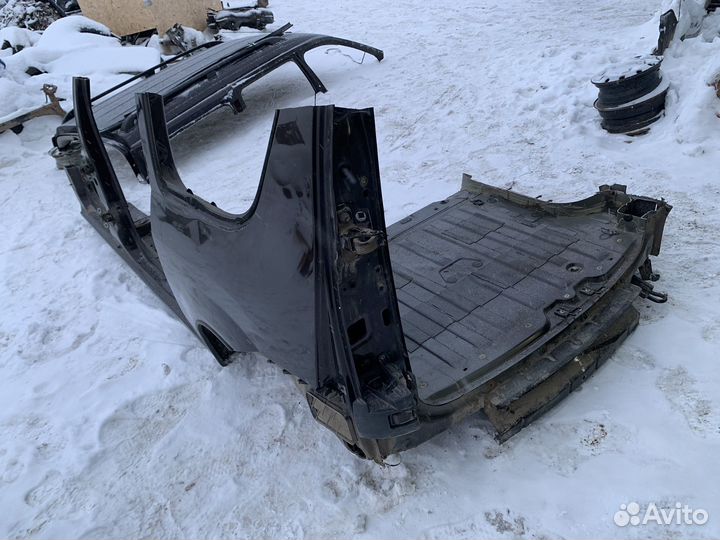 LADA largus заднее левое крыло