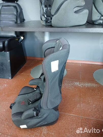 Детское автомобильное кресло