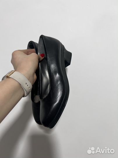 Туфли женские натуральная кожа Италия 26 см