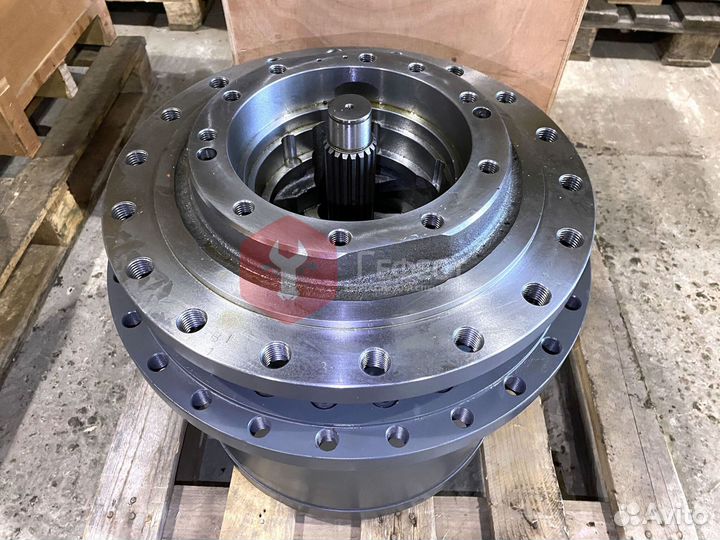 Бортовой редуктор Hyundai R260LC-9S