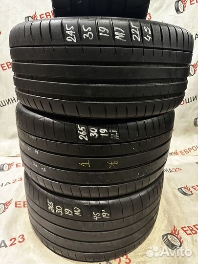 Michelin Pilot Sport 4 S 245/35 R19 и 265/30 R19 93Y