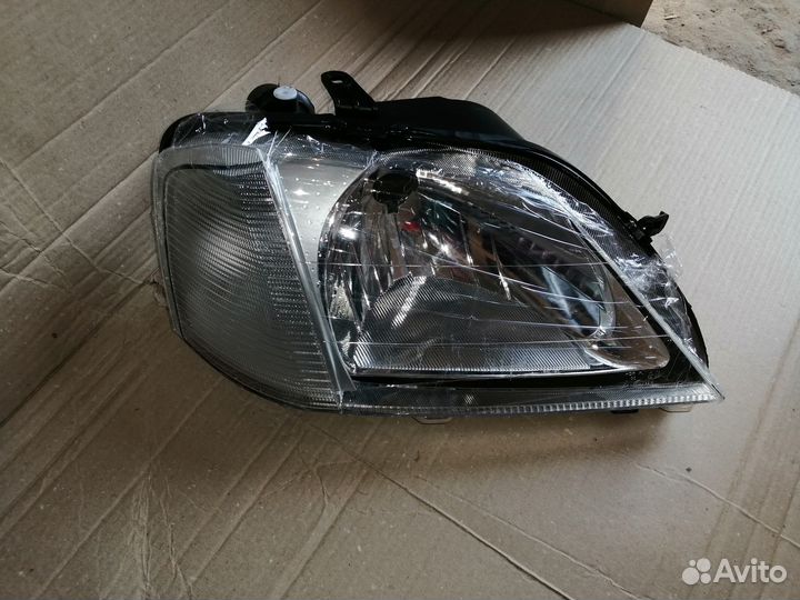 Фара Renault Logan 05- 08