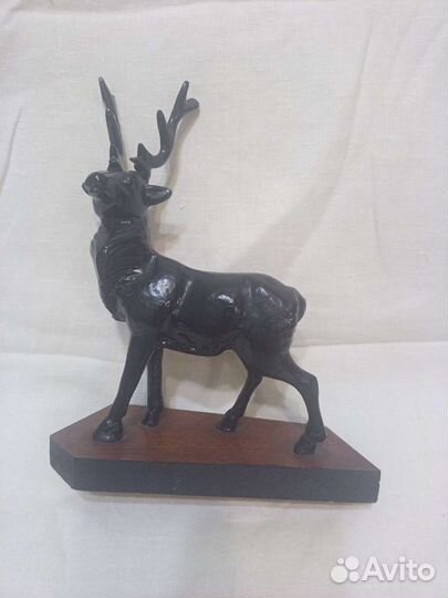 Олень-статуэтка из СССР