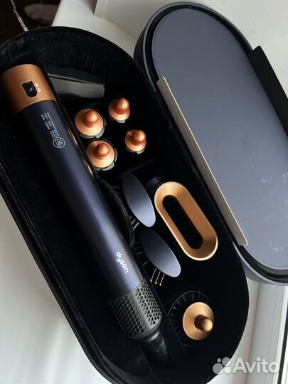 Фен для волос dyson