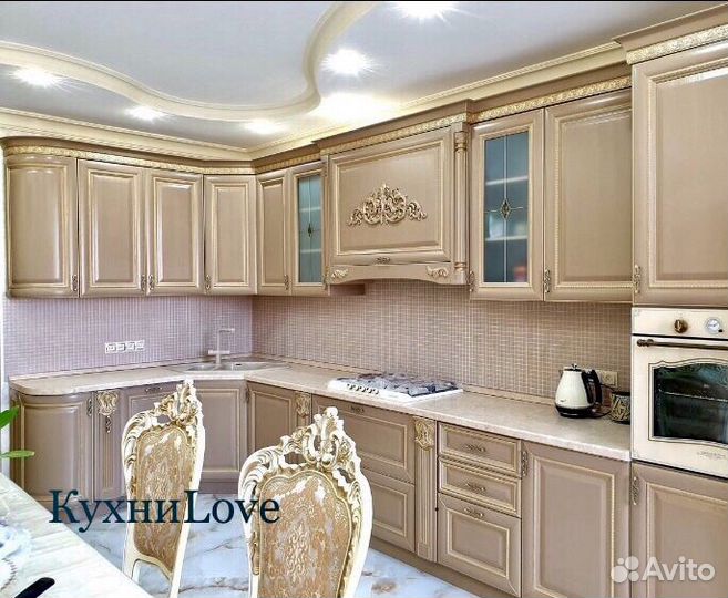 Кухня из массива натурального дерева