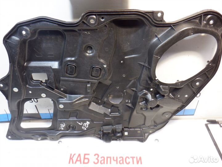 Панель двери передней Mazda 3 BK 1.6л