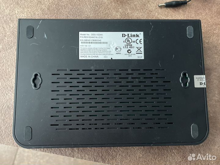 Коммутатор d-link DES-1024A