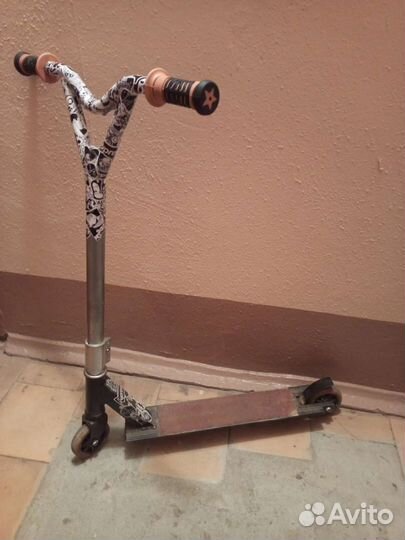 Трюковой самокат