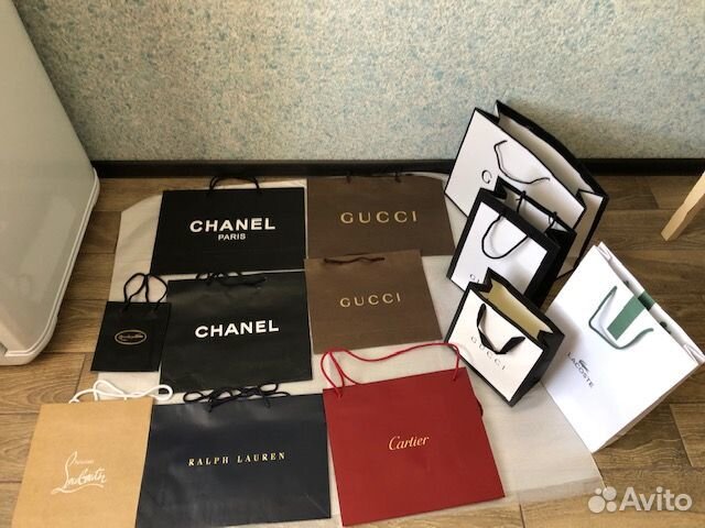 Брендовые пакеты для подарка