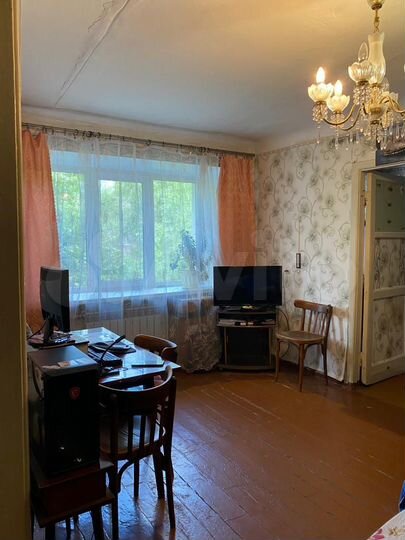 2-к. квартира, 43 м², 2/5 эт.