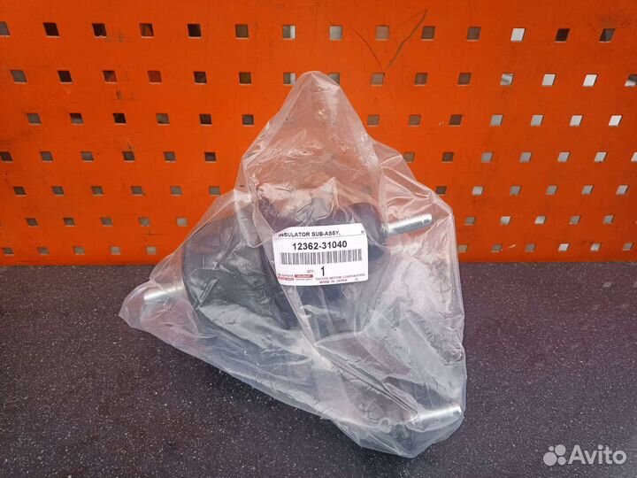 Опора двигателя Lexus rx 350