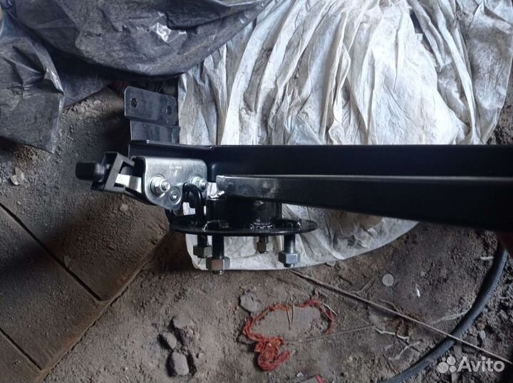 Крепление для запасного колёса ларгус