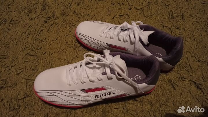 Бутсы сороконожки 40 размер футбол